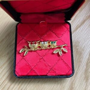 Vintage Trifari Gold Owl Brooch